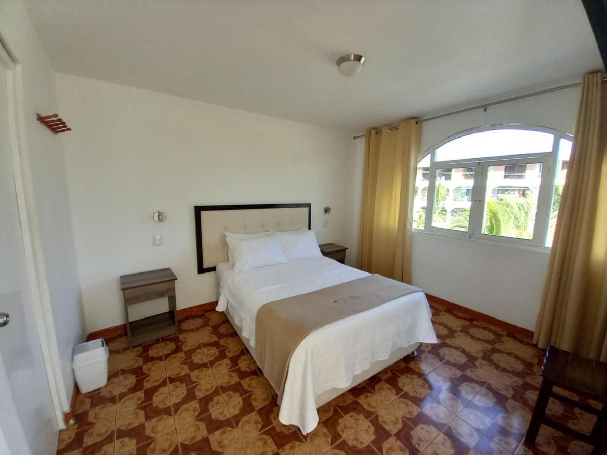 Hostal Los Frayles Paracas Buitenkant foto