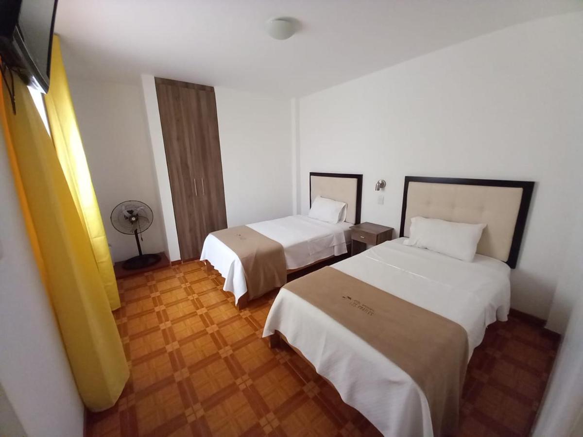 Hostal Los Frayles Paracas Buitenkant foto