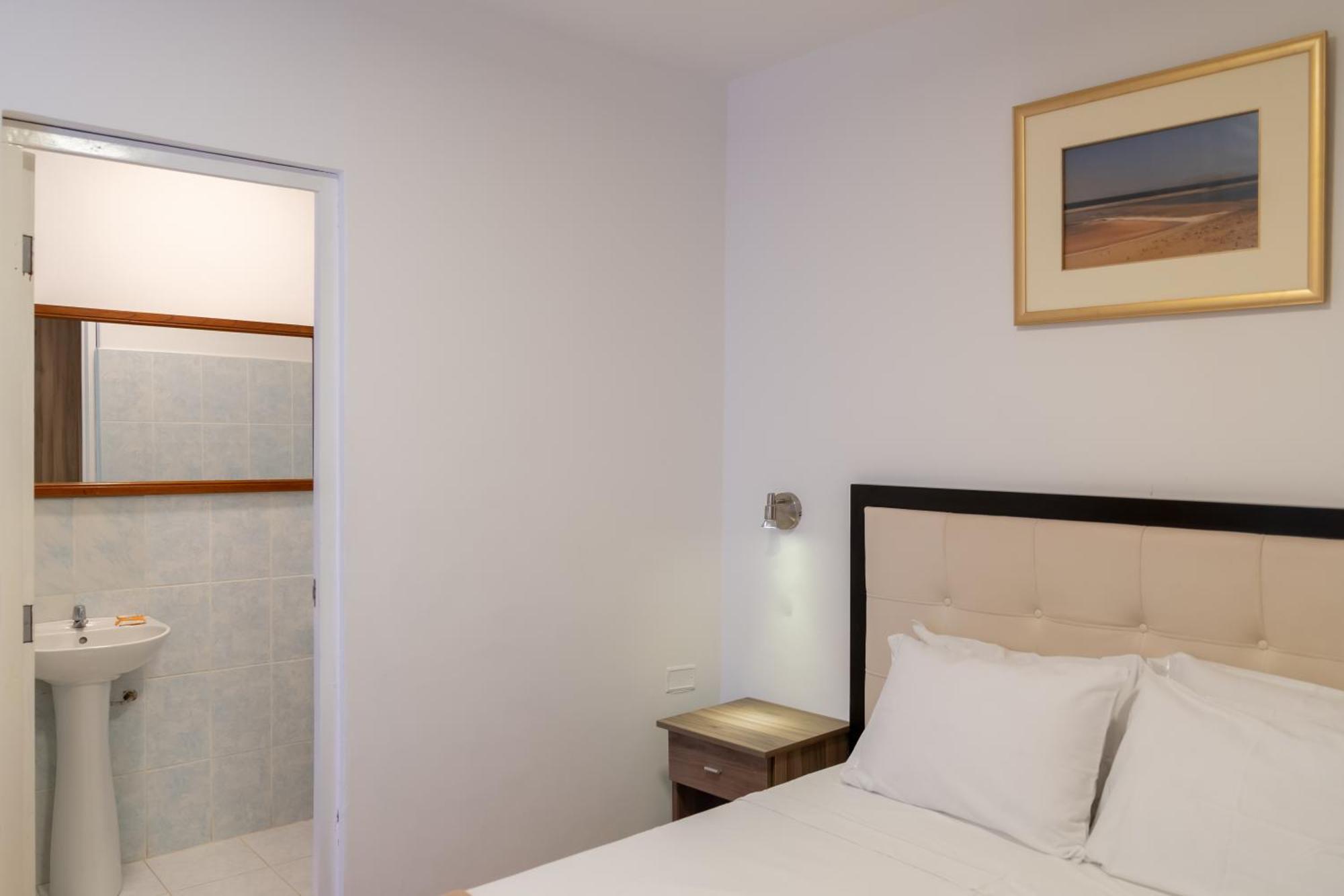 Hostal Los Frayles Paracas Buitenkant foto